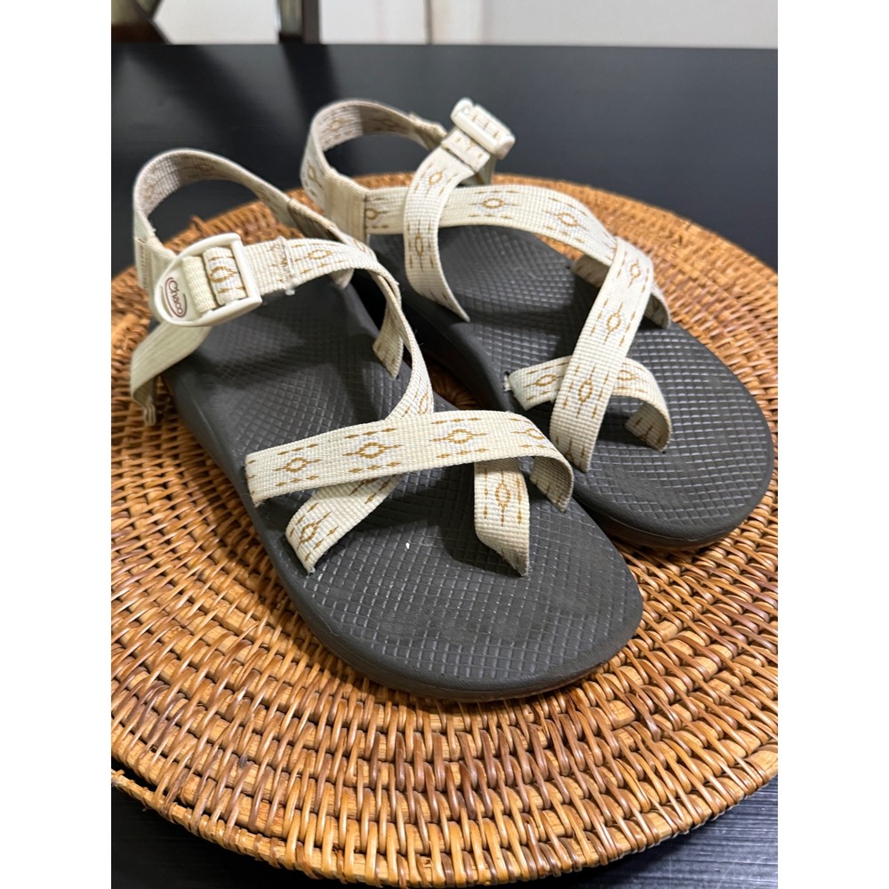 Chaco Z Cloud 2 Sandals Womens 9 Cream Tan Geometric Strappy Toe Loop Hiking